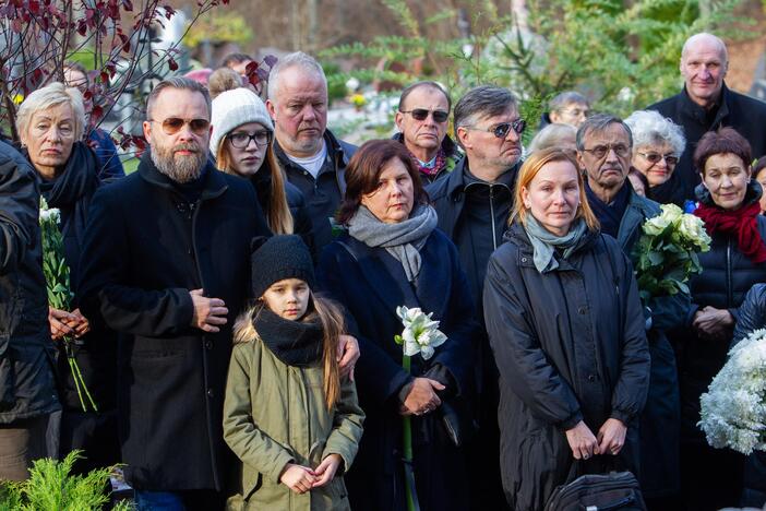 Aktorius A. Storpirštis atgulė amžino poilsio Menininkų kalnelyje