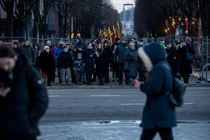 Daugybė žmonių Kaune susirinko į Ukrainos palaikymo akciją