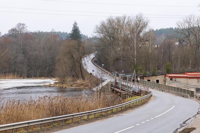 Dėl vandentiekio avarijos uždaryta Lentvario g. atkarpa