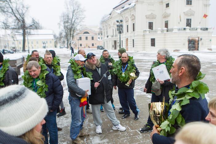 Poledinės žūklės čempionų sutikimas Kaune