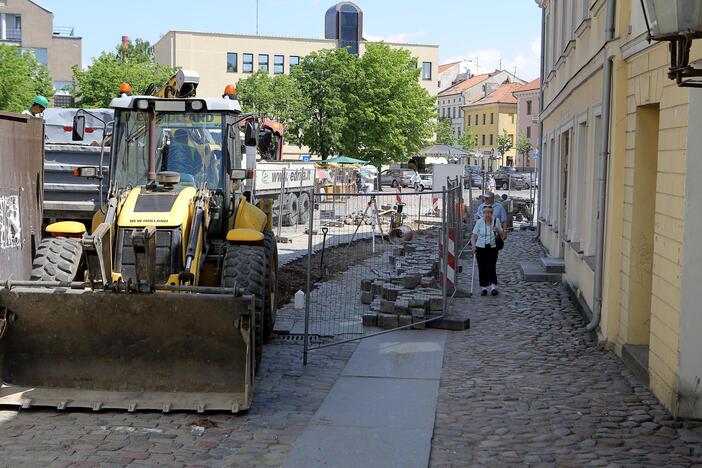 Terminas: iki šių metų lapkričio lietaus nuotekų remonto darbai senamiestyje bus baigti.