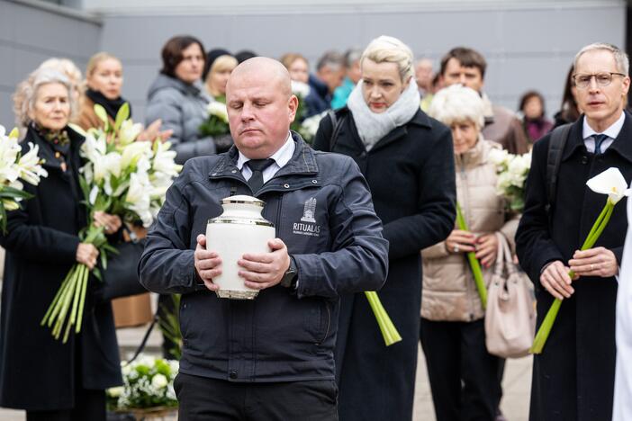 Atsisveikinimas su primabalerina L. Aškelovičiūte-Razmiene