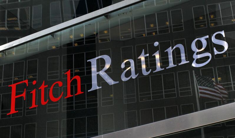 „Fitch“ patvirtino Graikijos reitingus „B-“, reitingo prognozė stabili