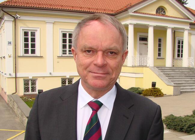 Danijos ambasadorius Lietuvoje J. Molde