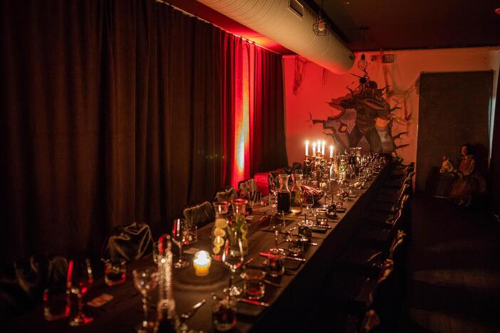 Šiurpą kelianti vakarienė „Haunted Dinner“