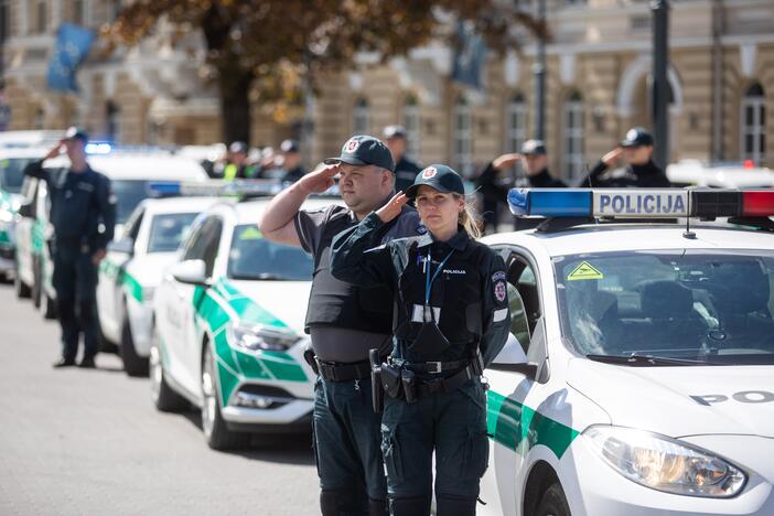 Atsisveikinimas su žuvusiu pareigūnu S. Žymantu