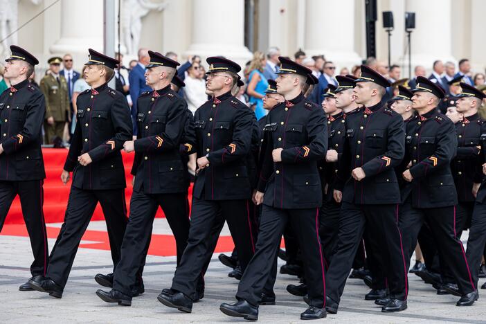 Lietuvos ginkluotųjų pajėgų vėliavų, būrių ir vadų rikiuotė