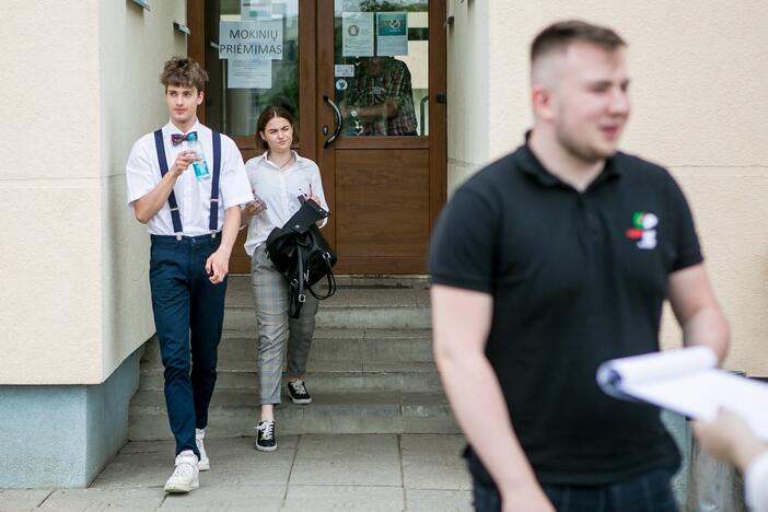 Kauno abiturientai laikė lietuvių kalbos egzaminą