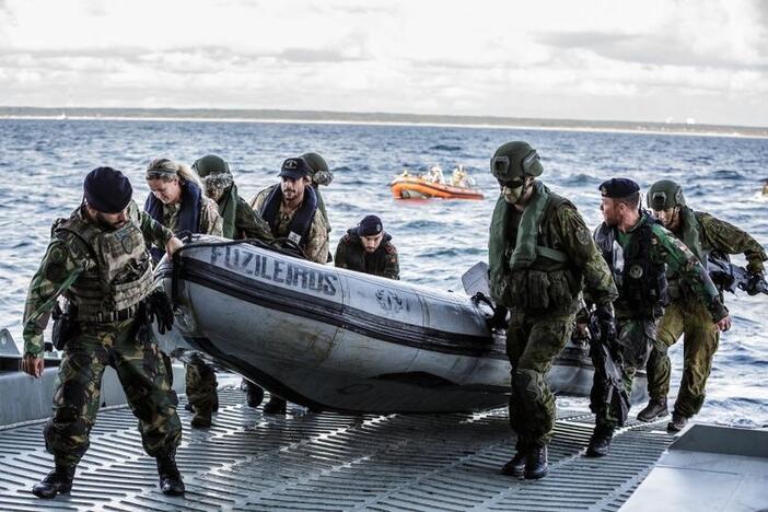 Treniruosis: NATO sąjungininkų pajėgos uostamiestyje rengia pratybas. Gyventojai turėtų nesibaiminti išvydę kariškius, valtimis plaukiančius Dangės upe.