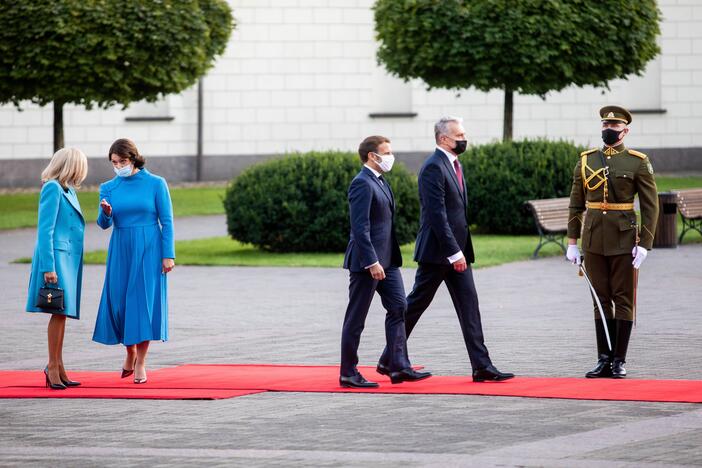 Į Lietuvą atvyko Prancūzijos prezidentas E. Macronas