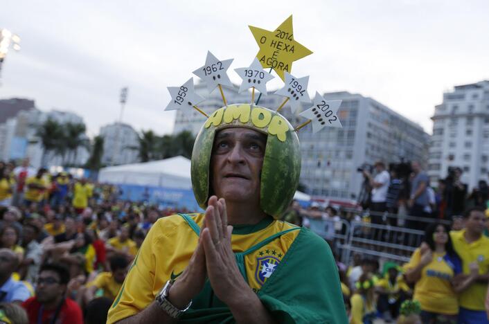 Pasaulio futbolo čempionatas: Brazilija - Kamerūnas