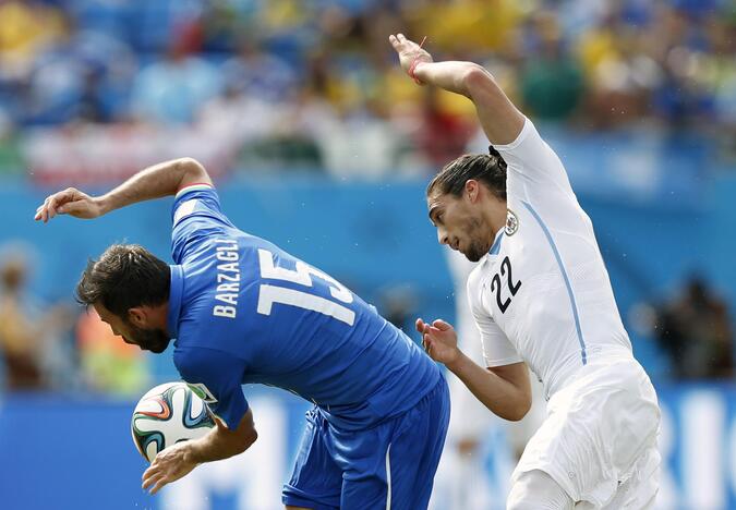 Pasaulio futbolo čempionatas: Italija - Urugvajus