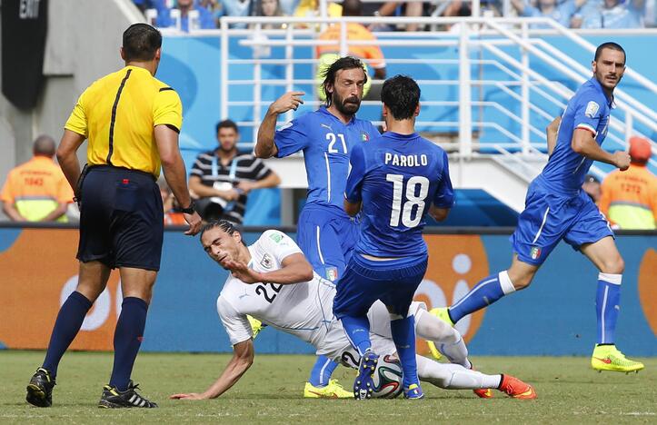 Pasaulio futbolo čempionatas: Italija - Urugvajus