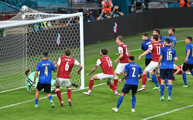 Europos futbolo čempionatas: Italija–Austrija 2:1