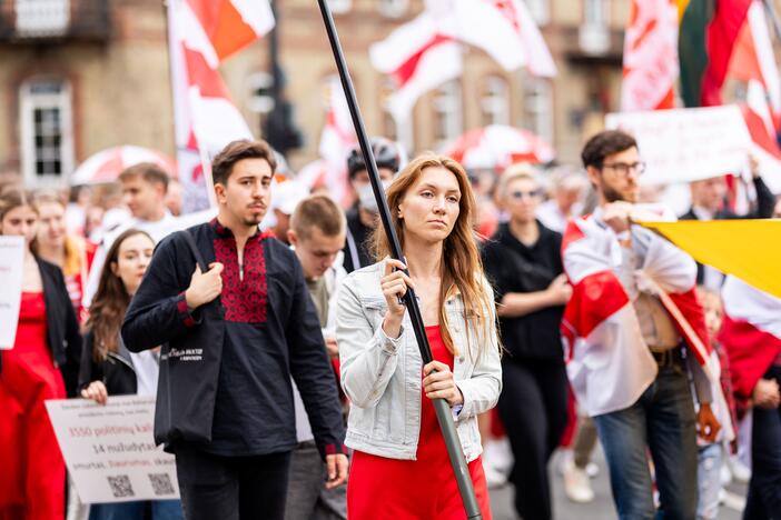 Baltarusių mitingas Katedros aikštėje