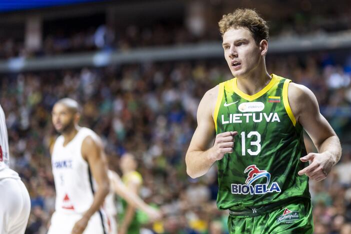 Kontrolinės krepšinio rungtynės: Lietuva – Prancūzija 70:76