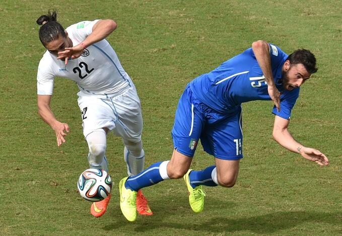 Pasaulio futbolo čempionatas: Italija - Urugvajus