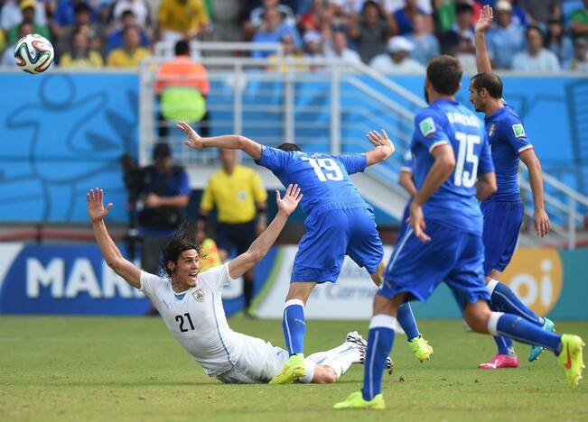 Pasaulio futbolo čempionatas: Italija - Urugvajus