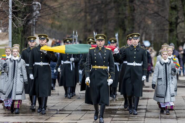 Naujos Lietuvos valstybės vėliavos iškėlimo ceremonija