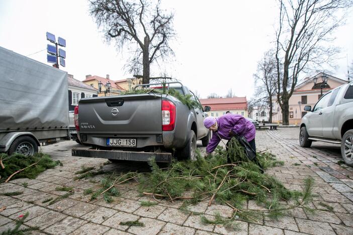  Akcija "Parsinešk Kalėdas į savo namus"