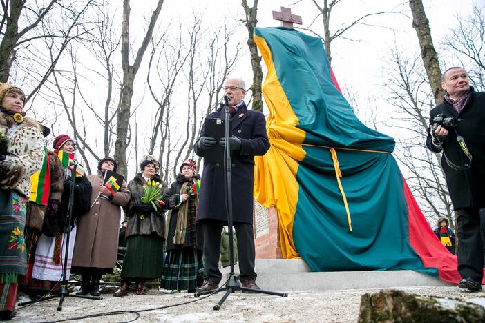 Aleksoto kapinėse iškilmingai atidengta „Pieta“