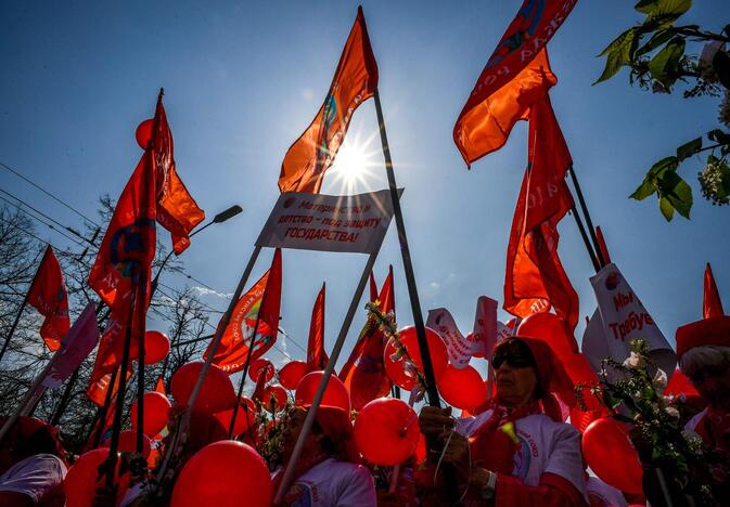 Gegužės 1-ąją lydi darbininkų ir aktyvistų protestai