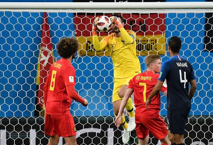 Pasaulio futbolo čempionato pusfinalis: Prancūzija - Belgija 1:0