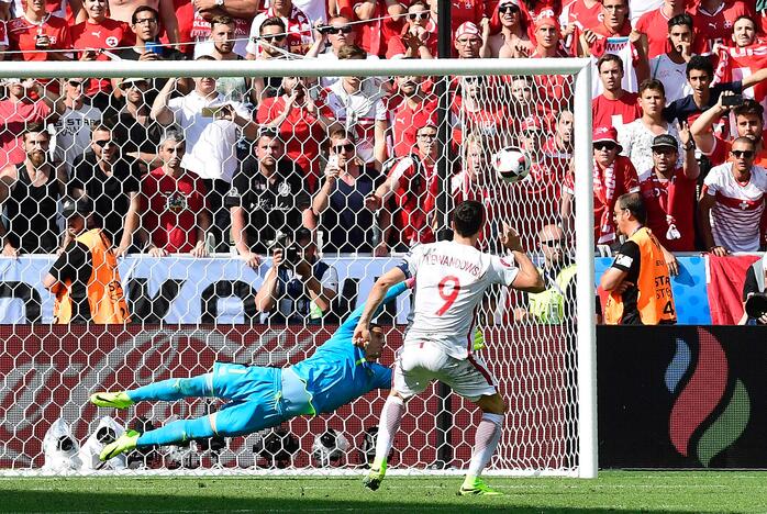 Euro 2016: Lenkija – Šveicarija 5:4