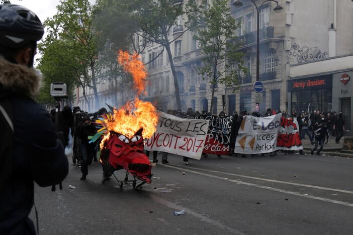 Tarptautinės darbo dienos protestai pasaulyje