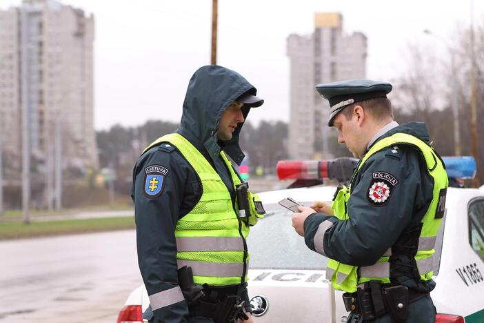 Vairuotojams – policijos sveikinimai