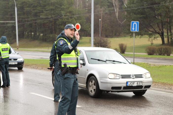 Vairuotojams – policijos sveikinimai