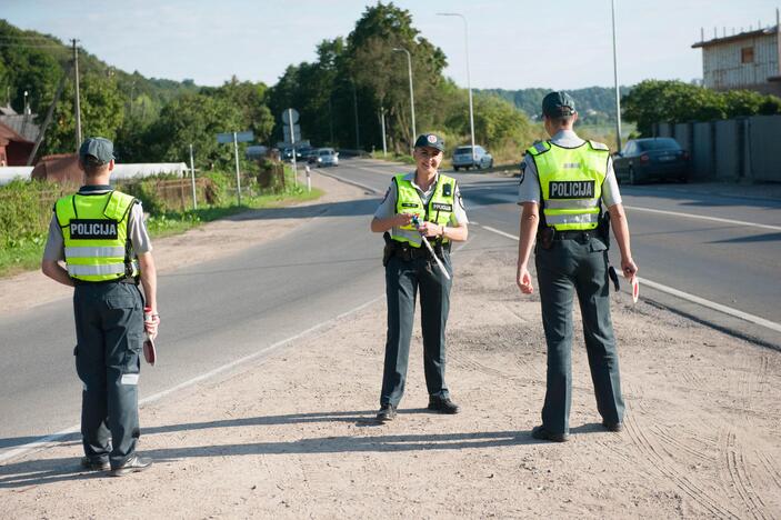 Policijos reidas Panerių gatvėje