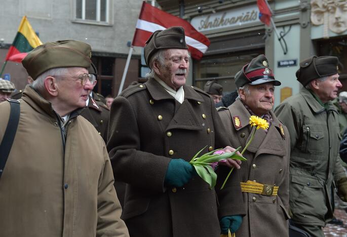 Maždaug 1 500 žmonių dalyvavo Latvijos SS legiono paminėjimo eitynėse Rygoje