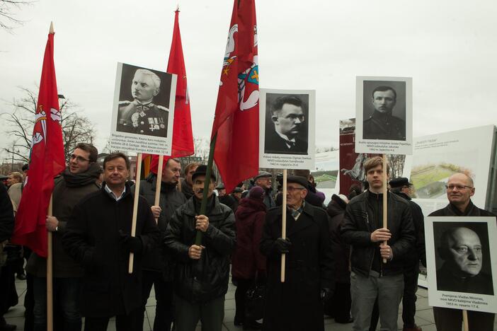 Protesto akcija dėl Vyčio paminklo