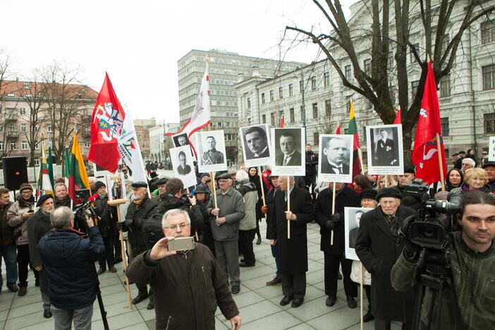 Protesto akcija dėl Vyčio paminklo