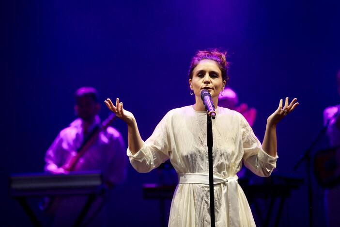 Jessie Ware koncerto akimirkos