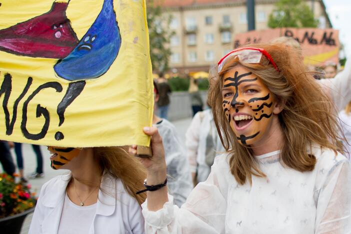 Šventinė VU dėstytojų ir studentų eisena