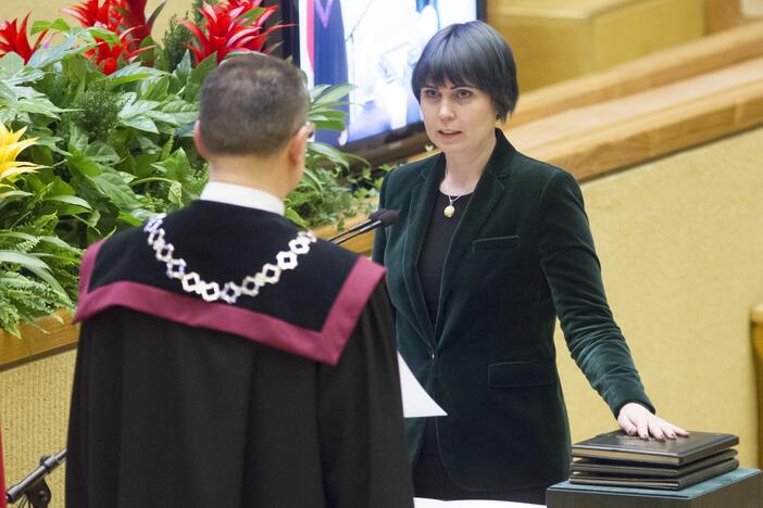 Naujas Seimas susirinko į pirmąjį posėdį