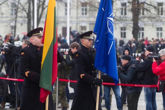 Iškilminga kariuomenės dienos rikiuotė Vilniuje