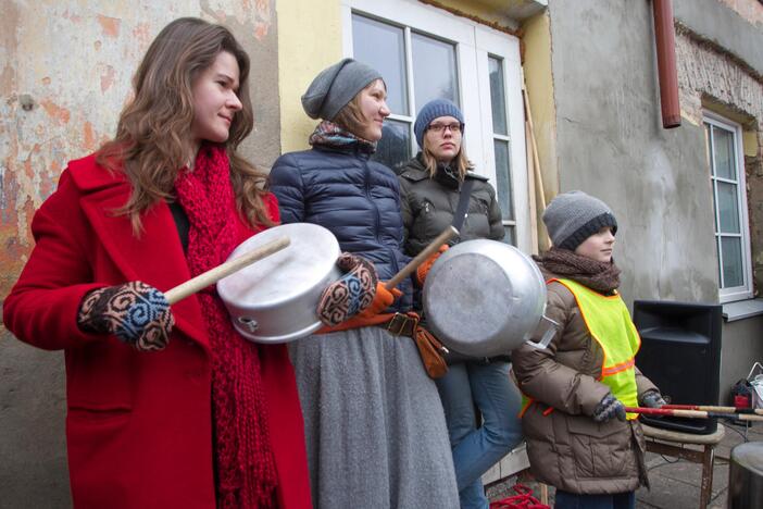 Sostinėje atidengta Užupio Respublikos Konstitucija ukrainiečių kalba