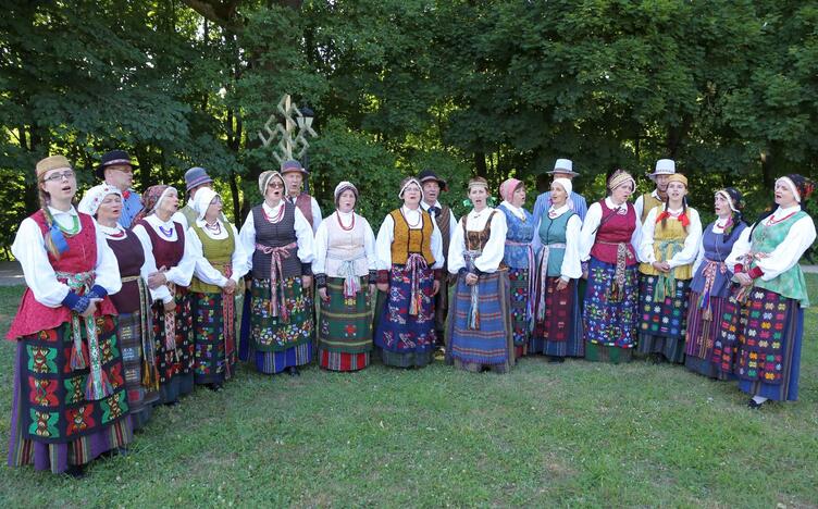 Raudondvario parke – folkloro fiesta