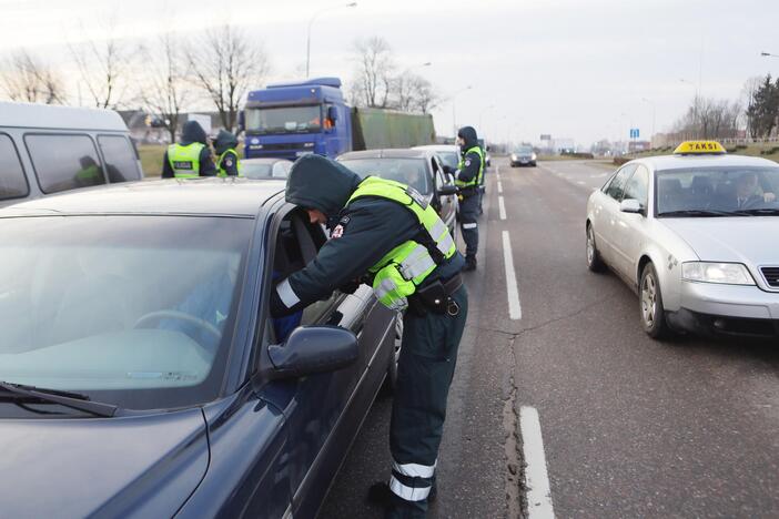 Policijos reidas