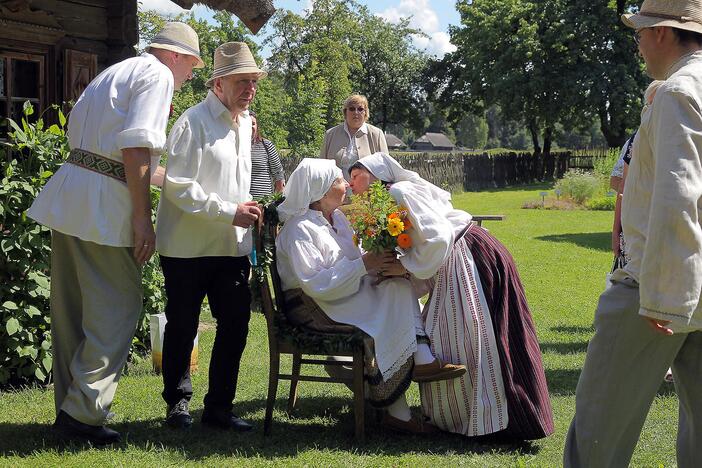 Oninių šventimas Rumšiškėse