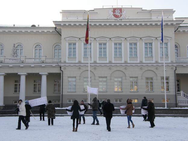 Prie prezidentūros – kauniečių ir pakaunės gyventojų protestas prieš „Fortum“