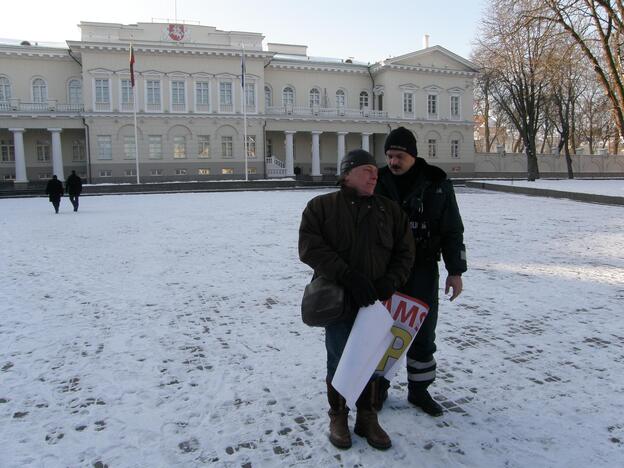 Prie prezidentūros – kauniečių ir pakaunės gyventojų protestas prieš „Fortum“