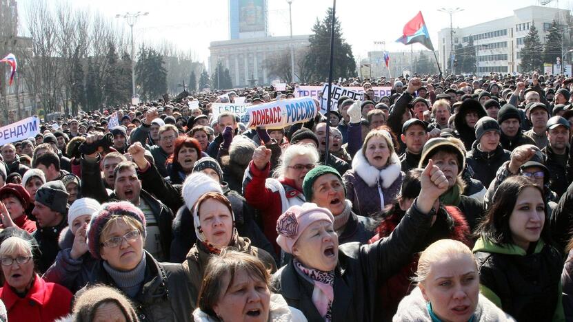 Protestų banga: nuo Sevastopolio iki Sankt Peterburgo