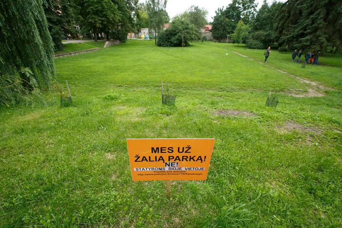 Mes už žalią parką