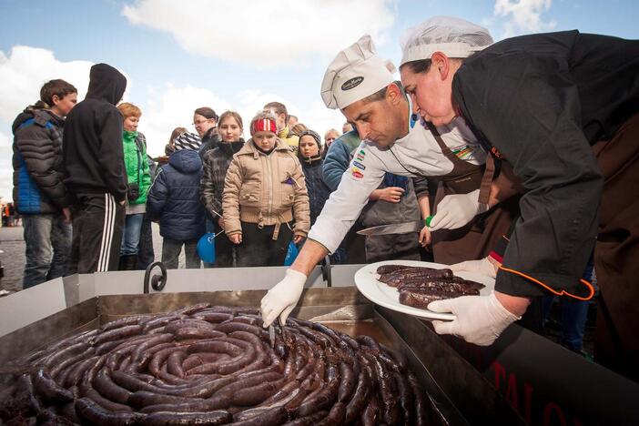 "Agrobalt" parodoje iškeptas rekordinis vėdaras