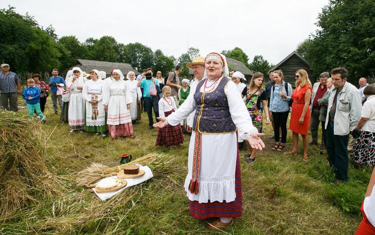 Naujo derliaus ir Onų vardinės Rumšiškėse