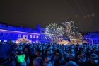 Į Kauno kalėdinės eglės įžiebimą susirinko tūkstantinė minia Į Kauno kalėdinės eglės įžiebimą susirinko tūkstantinė minia